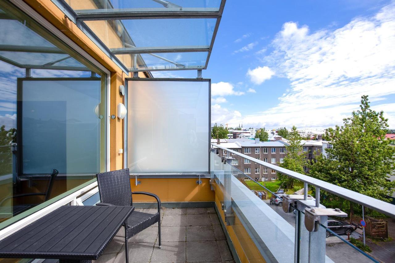Penthouse Apartment On The Main Shopping Street Reykjavik Ngoại thất bức ảnh